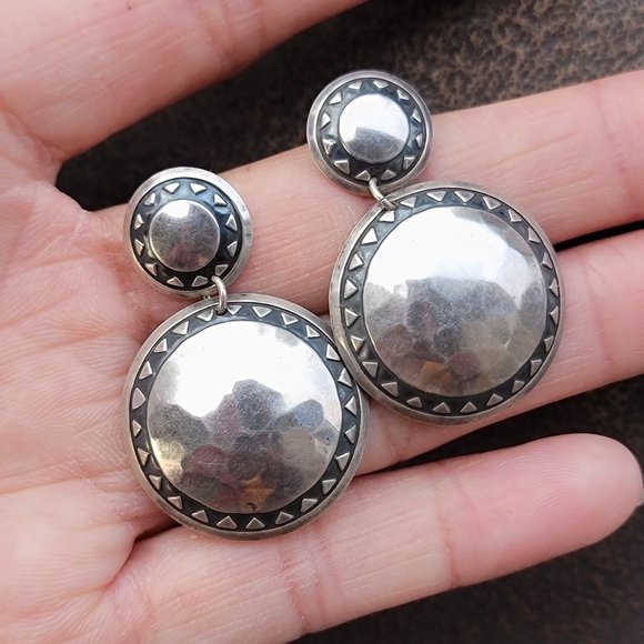 Jewelry - Southwestern vintage handmade 925 sterling silver hammered disc earrings